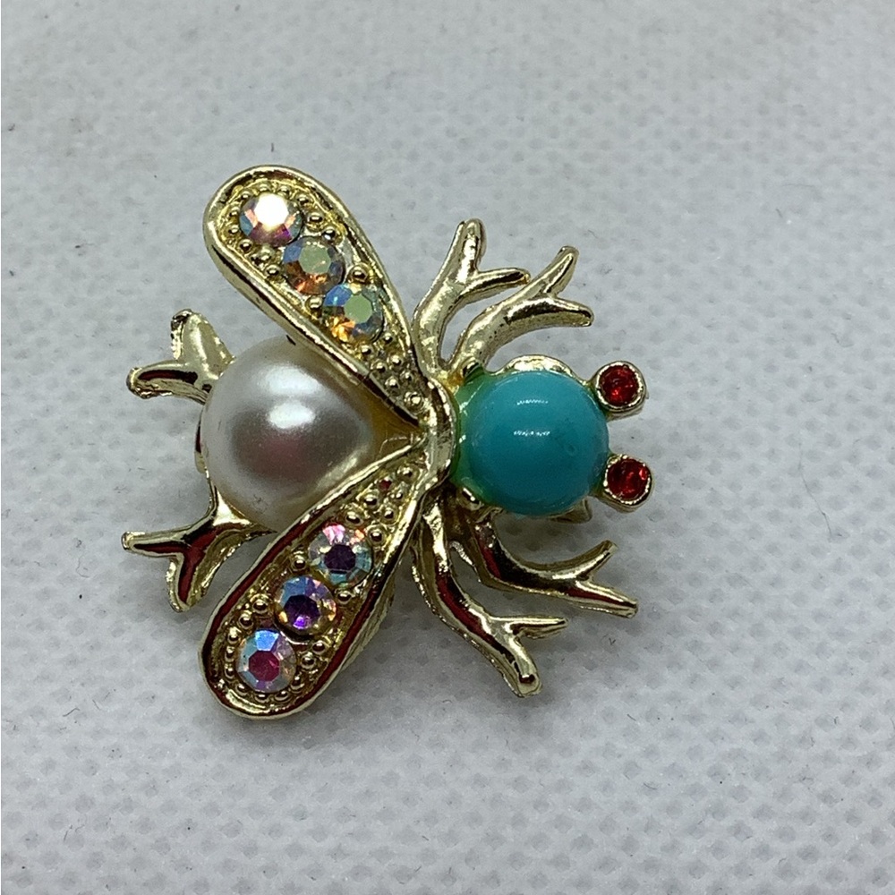 Vintage Bee Bug Pin Rhinestone Faux Turquoise Brooch Pearl Crystals Gold Tone 1”